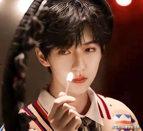 圈内人爆料贺峻霖,圈内人爆料，揭秘明星背后的故事